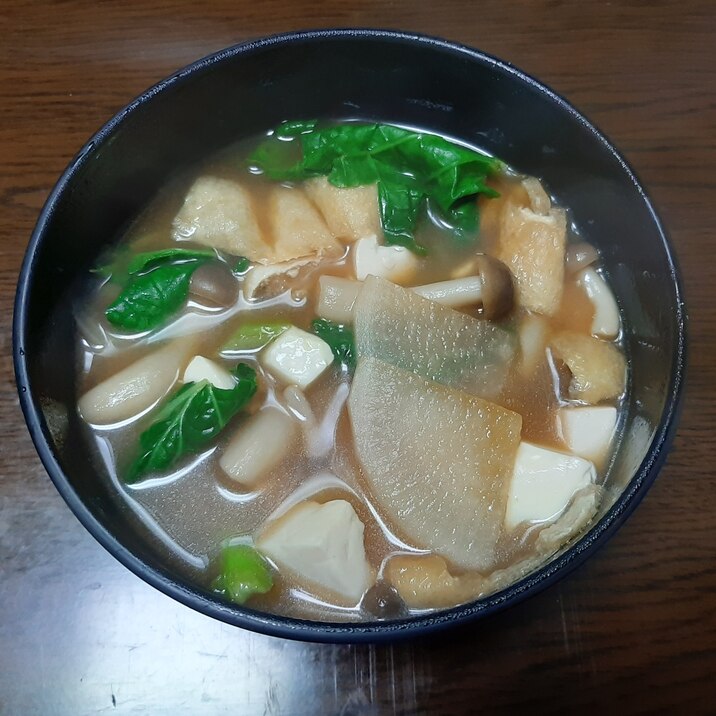 【簡単なのに本格】本みりん入れて大根他具沢山味噌汁